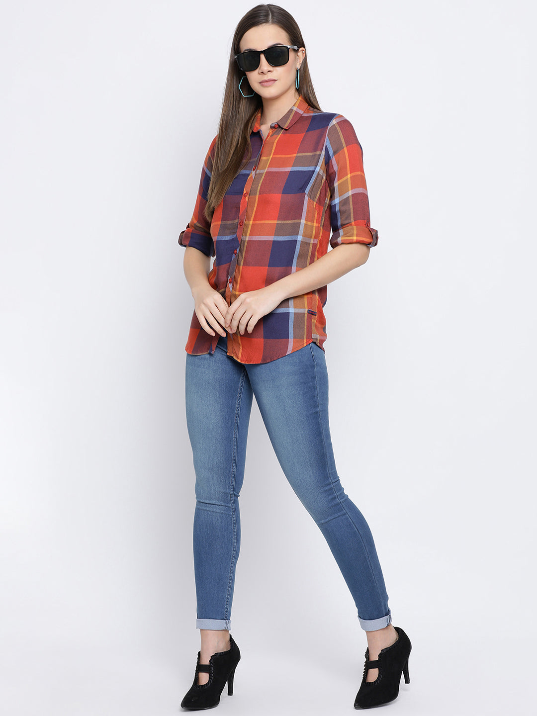 Light-Wash Denims-Women Jeans-Crimsoune Club