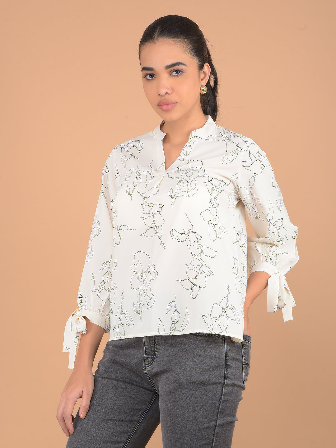 White Floral Print V-Neck Top-Women Tops-Crimsoune Club