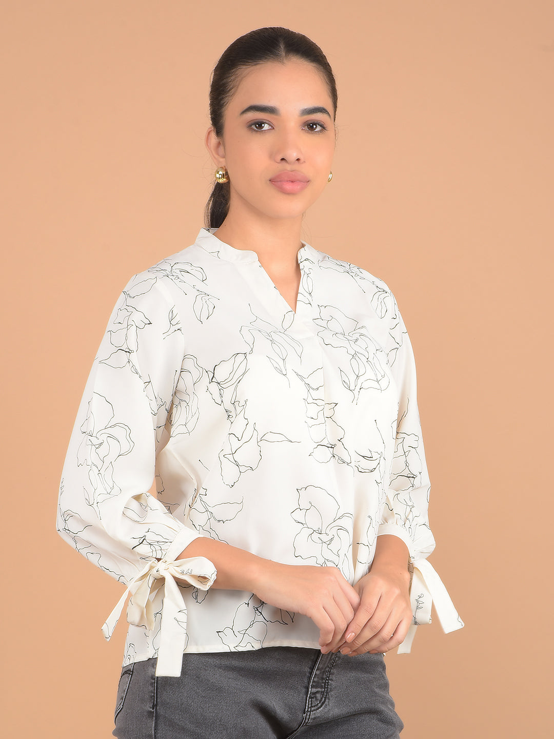 White Floral Print V-Neck Top-Women Tops-Crimsoune Club