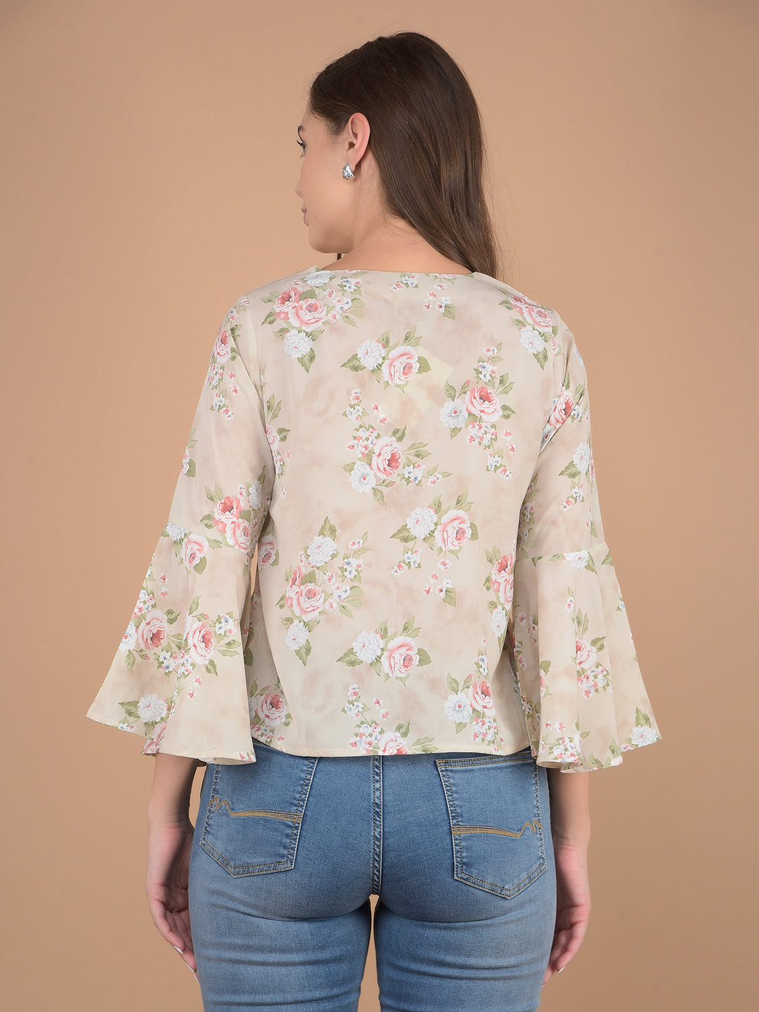 Beige Floral Print V-Neck Crop Top-Women Tops-Crimsoune Club