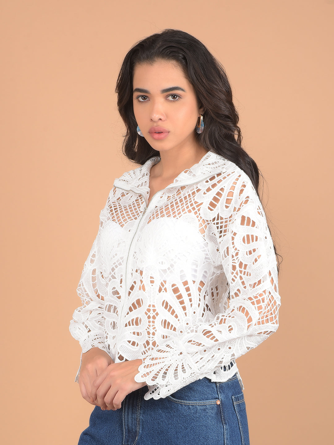 White Printed V-Neck Crochet Crop Top-Women Tops-Crimsoune Club