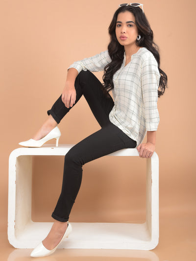 White V-Neck Checked Top-Women Tops-Crimsoune Club