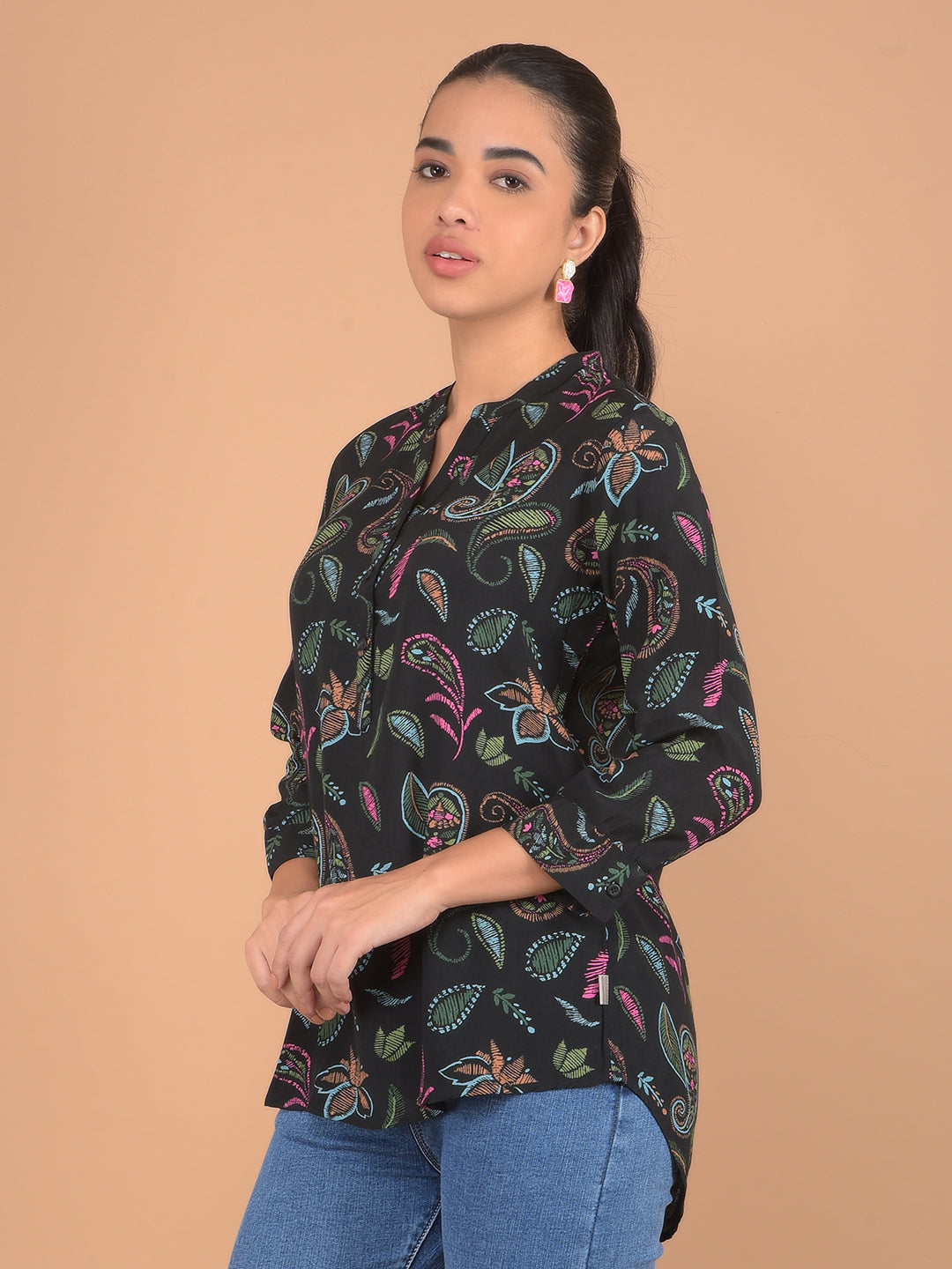 Black Floral Print V-Neck Top-Women Tops-Crimsoune Club