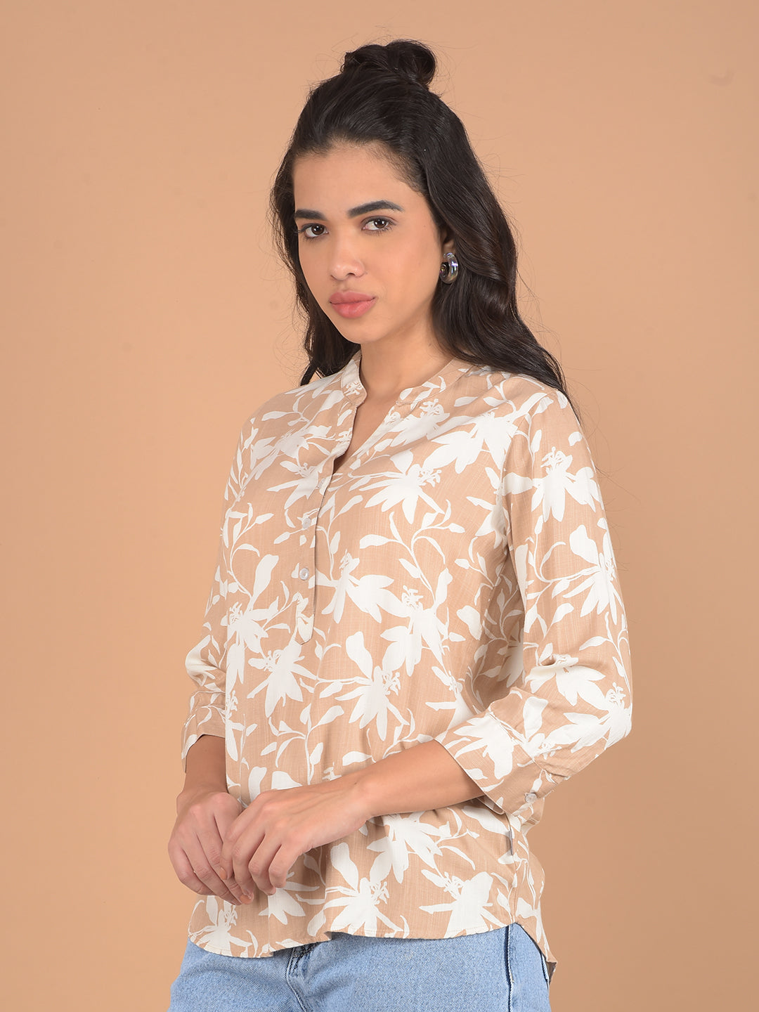 Beige Floral Print V-Neck Top-Women Tops-Crimsoune Club