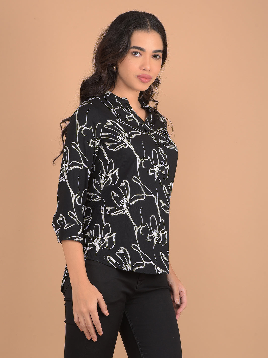 Black Floral Print V-Neck Top-Women Tops-Crimsoune Club