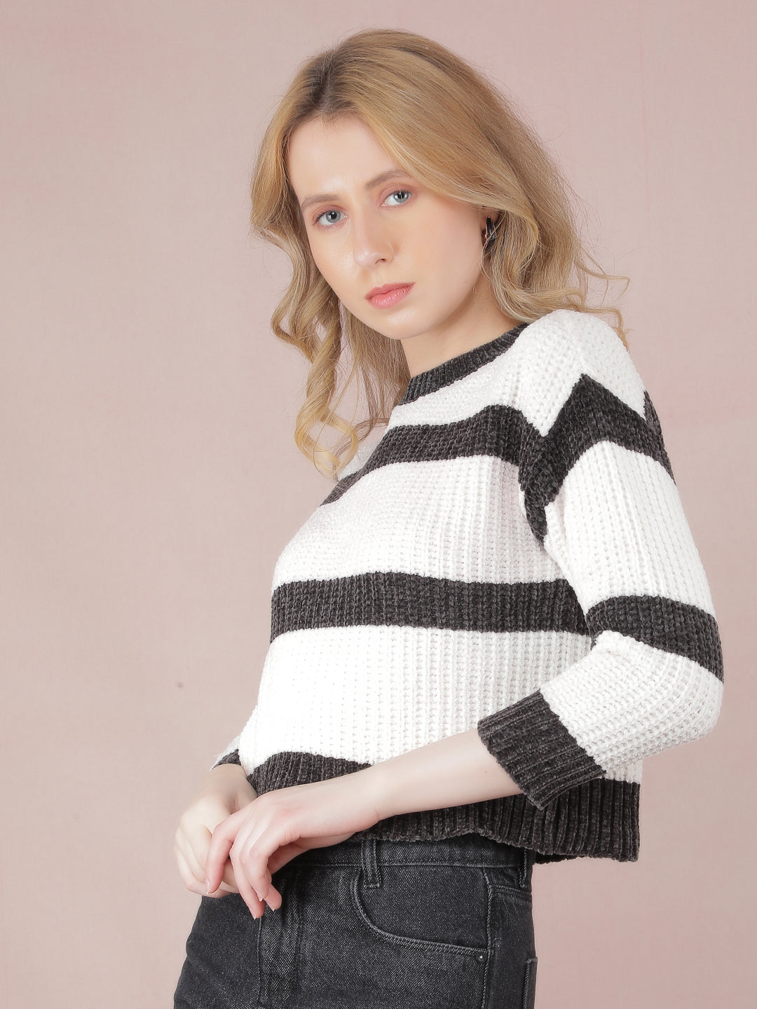 Black Horizontal Striped Crop Sweater-Women Sweaters-Crimsoune Club