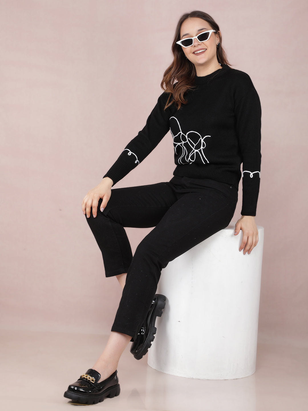 Black Graphic Print Acrylic Sweater-Women Sweaters-Crimsoune Club