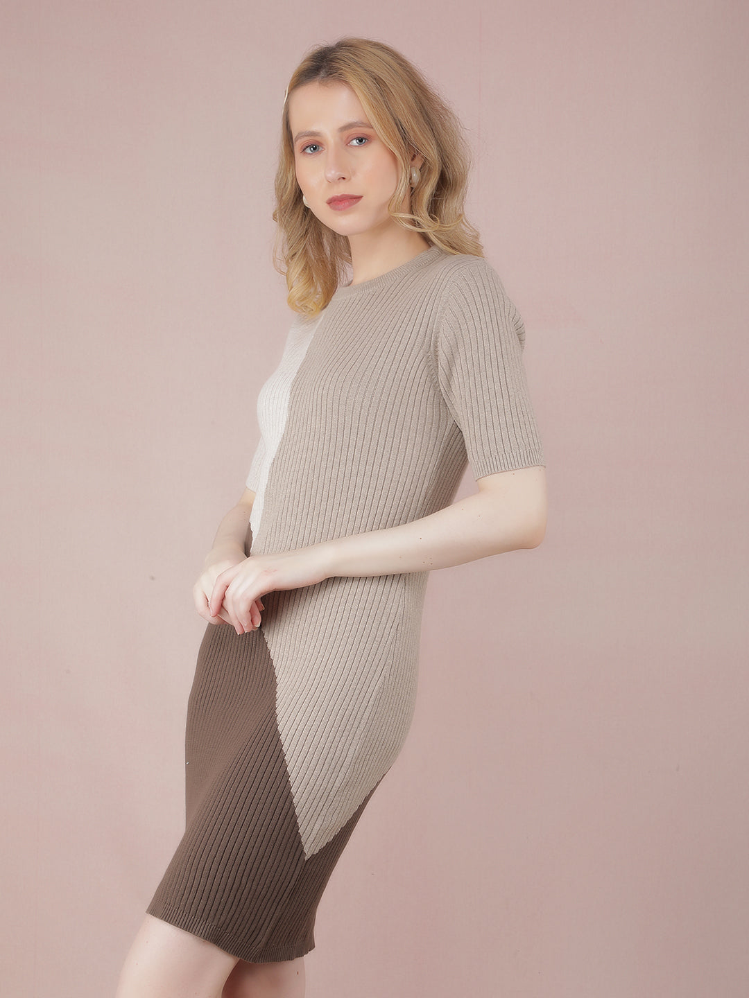 Brown Color-Blocked Long Length Sweater-Women Sweaters-Crimsoune Club