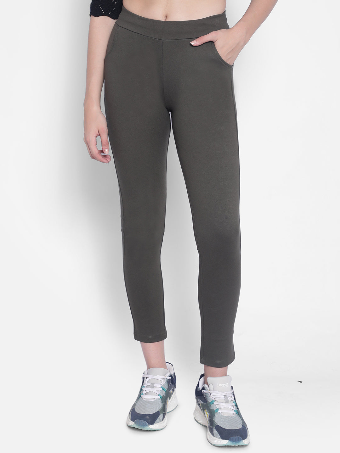 Olive Trackpants.-Women Trackpants-Crimsoune Club