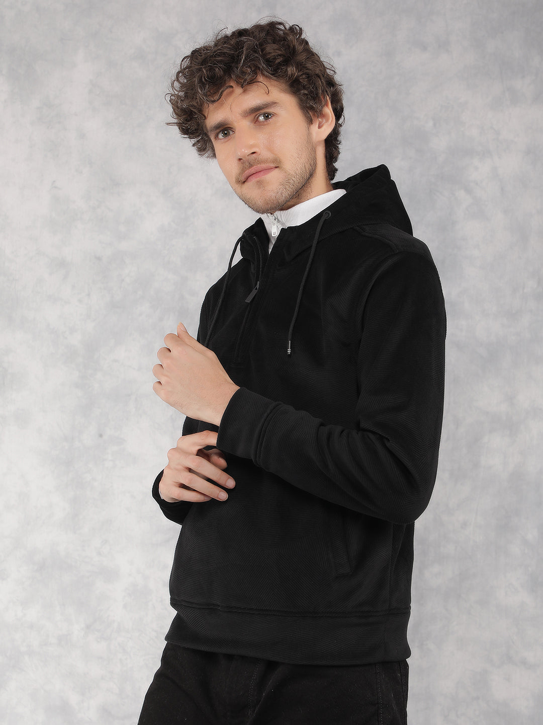 Black Hooded Neck Sweatshirt-Men Sweatshirts-Crimsoune Club