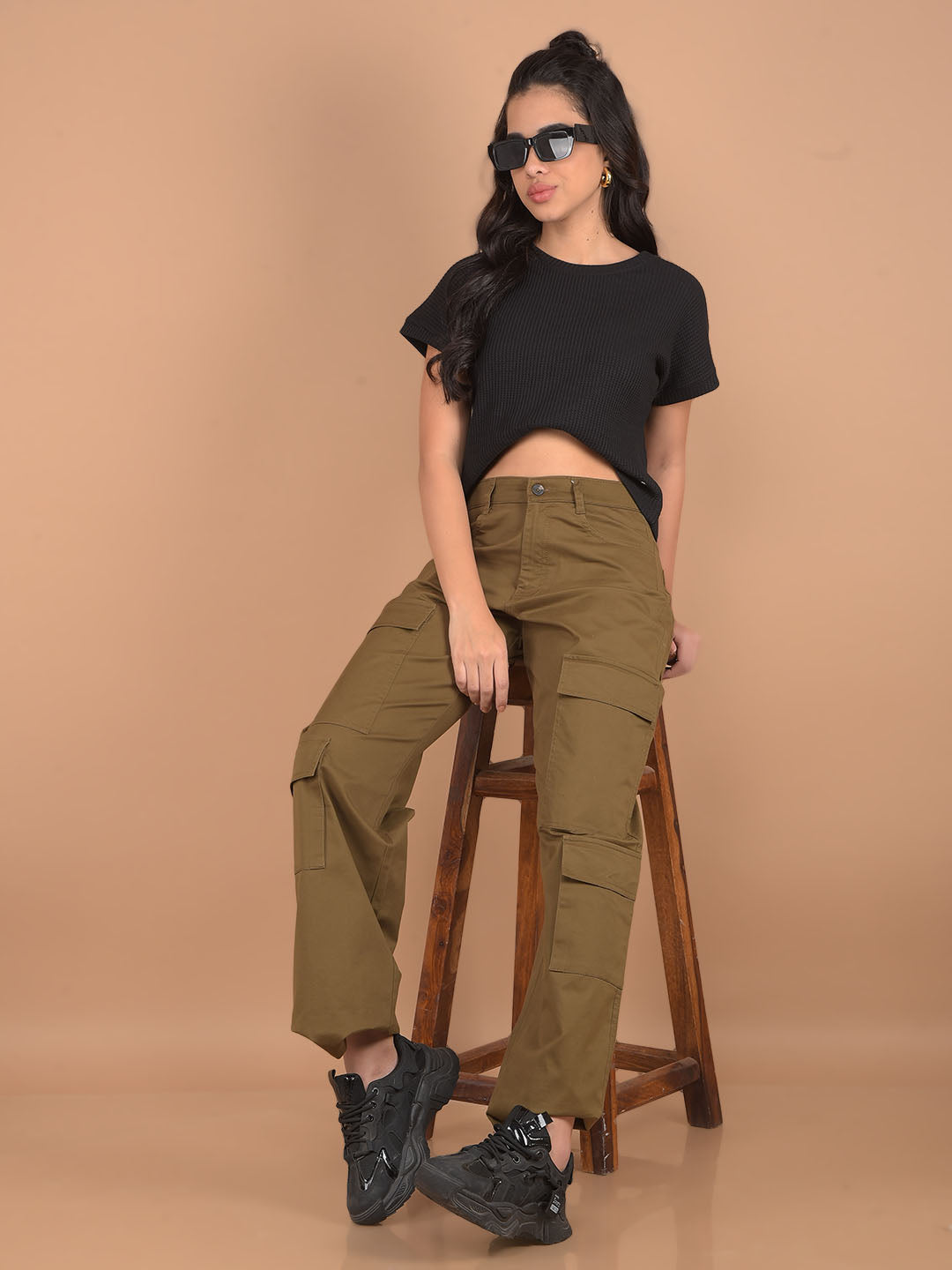 Brown Loose Fit Cargo Trousers-Women Trousers-Crimsoune Club