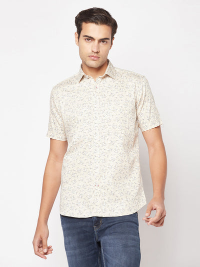  Short-Sleeved Floral Shirt