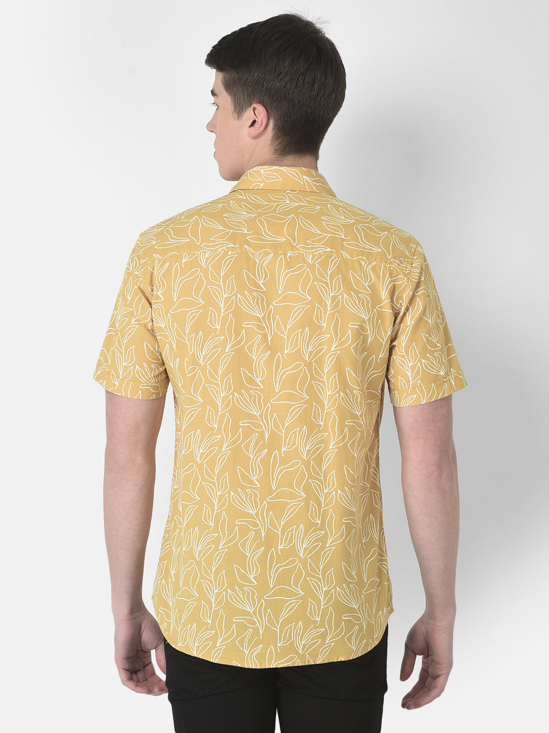  Yellow Short-Sleeved Floral Shirt