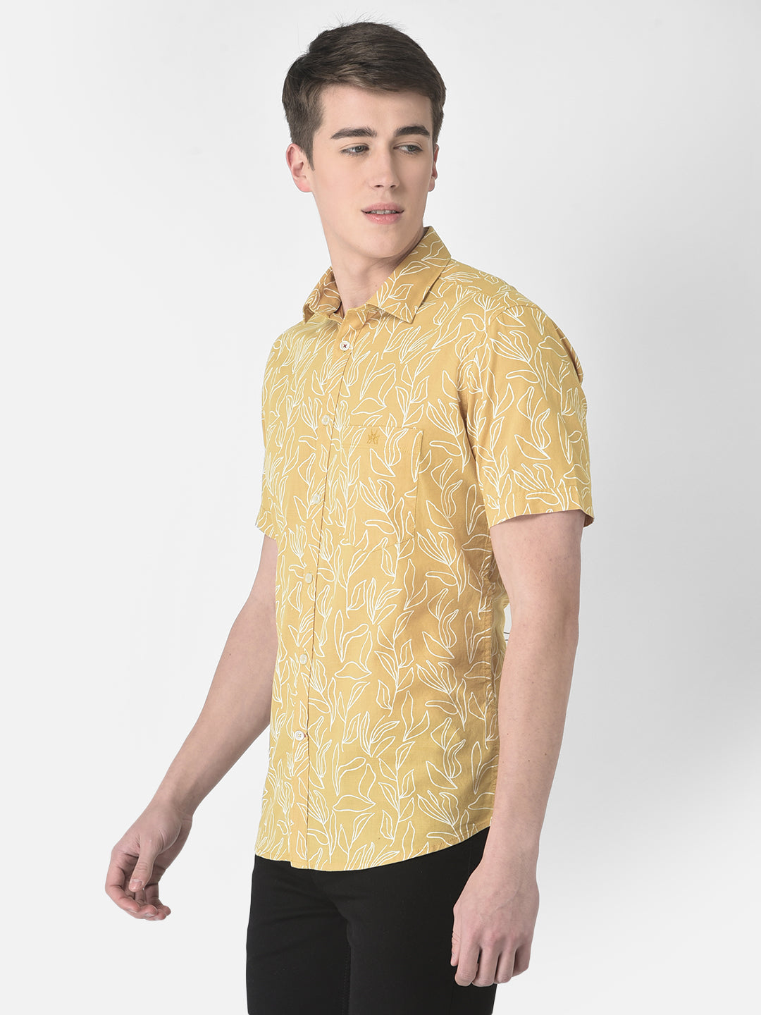  Yellow Short-Sleeved Floral Shirt