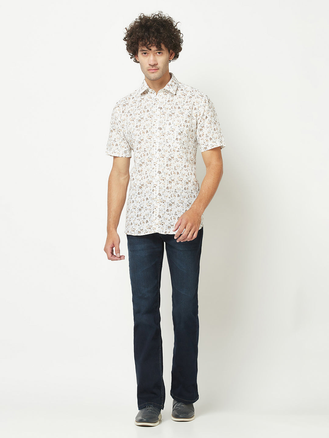  Floral Short-Sleeved White Shirt