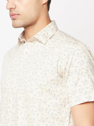  Short-Sleeved Floral Shirt